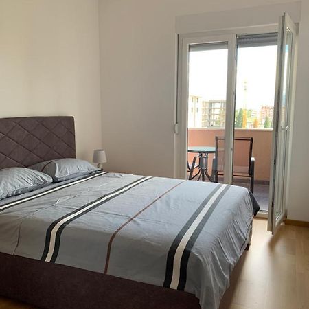 Apartment 45M2 Podgorica Bagian luar foto