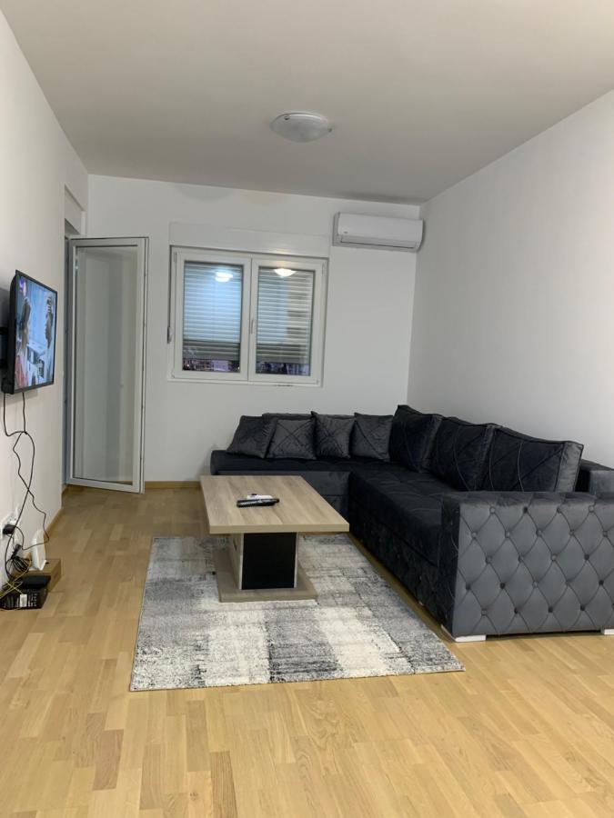 Apartment 45M2 Podgorica Bagian luar foto